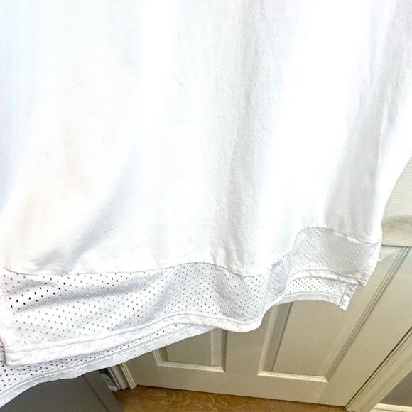 🎾⛳️”Adidas” NWOT White Sport Dress w/ Vented Short Sleeves and Hem Size S - Picture 5 of 13